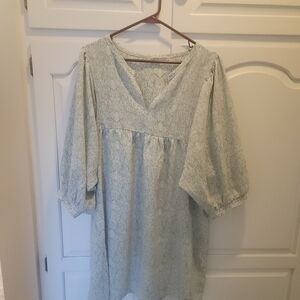 Chic Women's Dress Or Tunic in Soft Green
